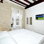 Palace Square 3* Trogir