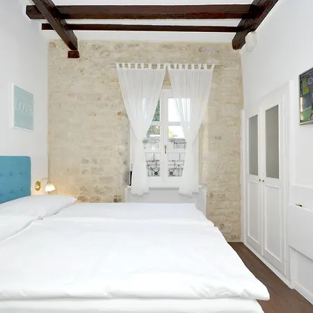 Palace Square 3* Trogir