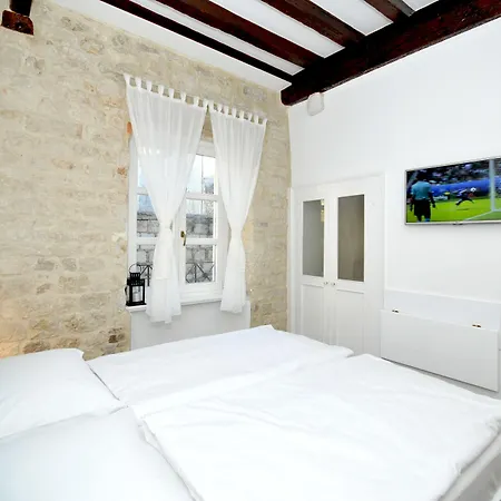 Palace Square 3* تروغير