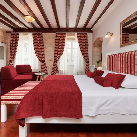 Gasthof Palace Square 3*