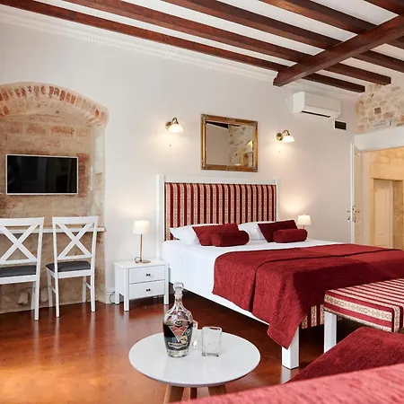 Palace Square Guest house Trogir