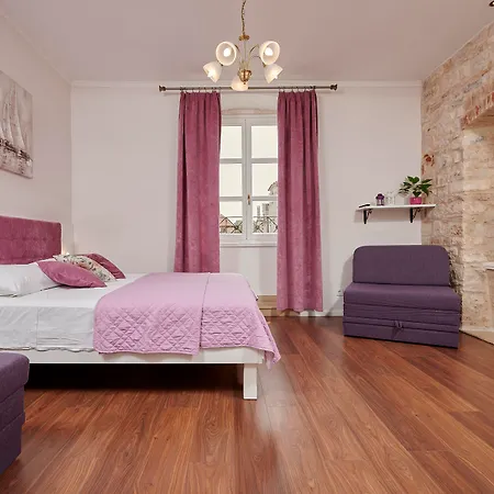 Palace Square Gasthof 3*