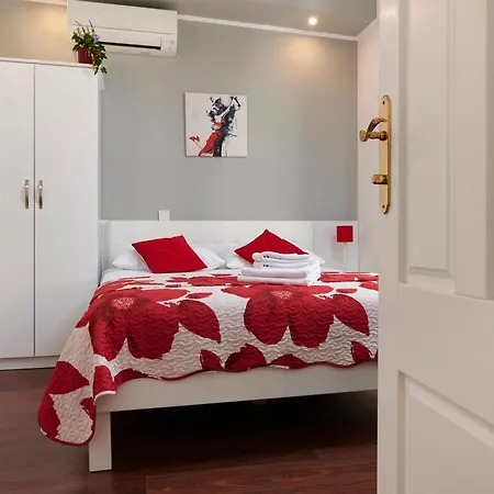 中央广场宫殿旅馆