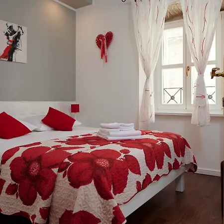 Palace Square 3* Trogir