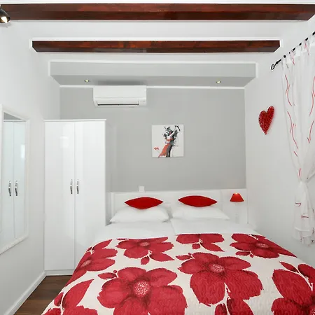 Guest house Palace Square 3*