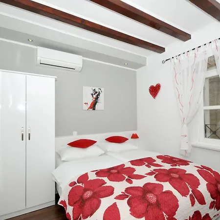 Palace Square Guest house