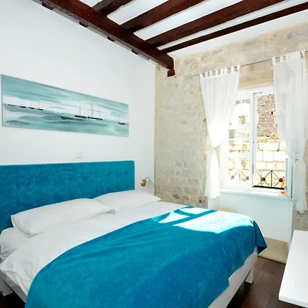 Palace Square Guest house Trogir