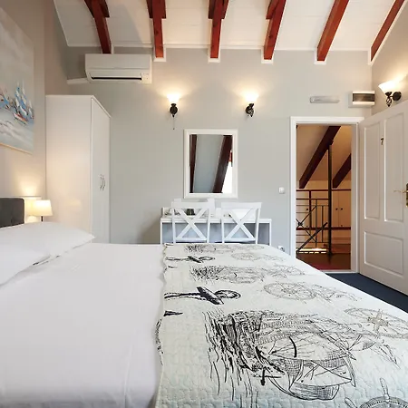 Palace Square Trogir