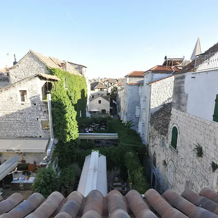 Gasthof Palace Square Trogir