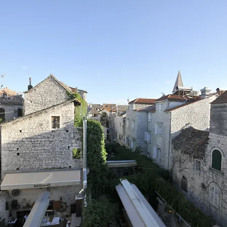 Palace Square Trogir