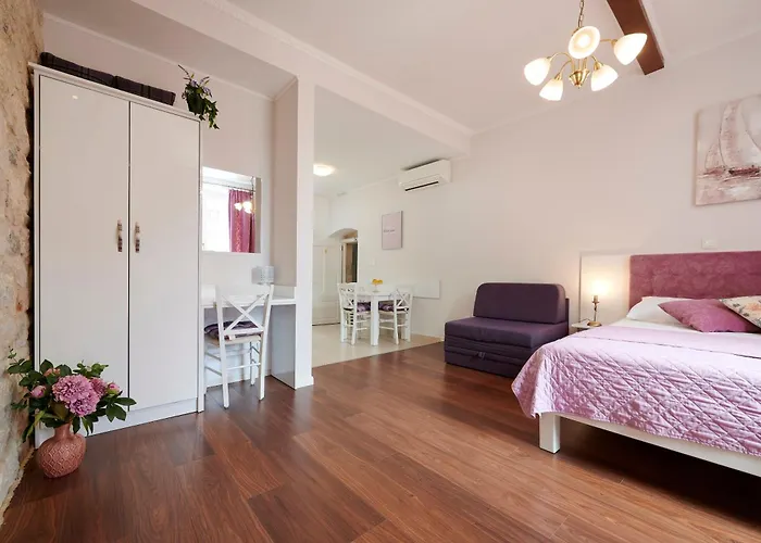 Palace Square Pensjonat Trogir