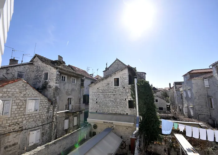 Palace Square Pensjonat Trogir