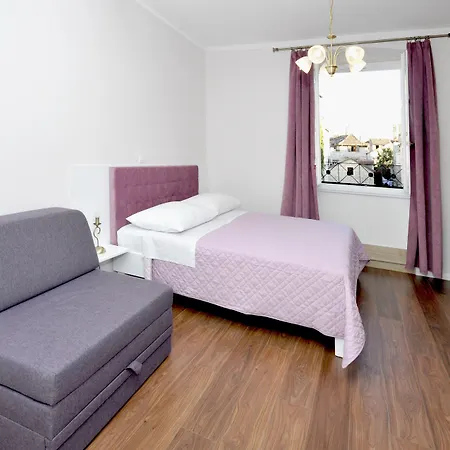 Palace Square トロギール