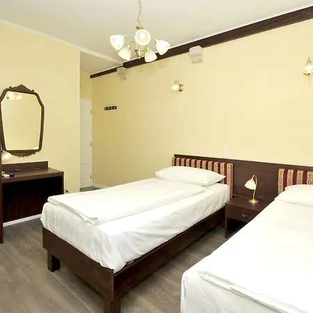 ゲストハウス Palace Square