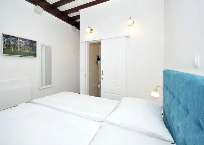 Affittacamere Palace Square 3*