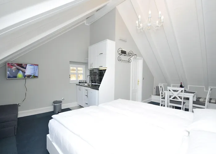 Affittacamere Palace Square 3*