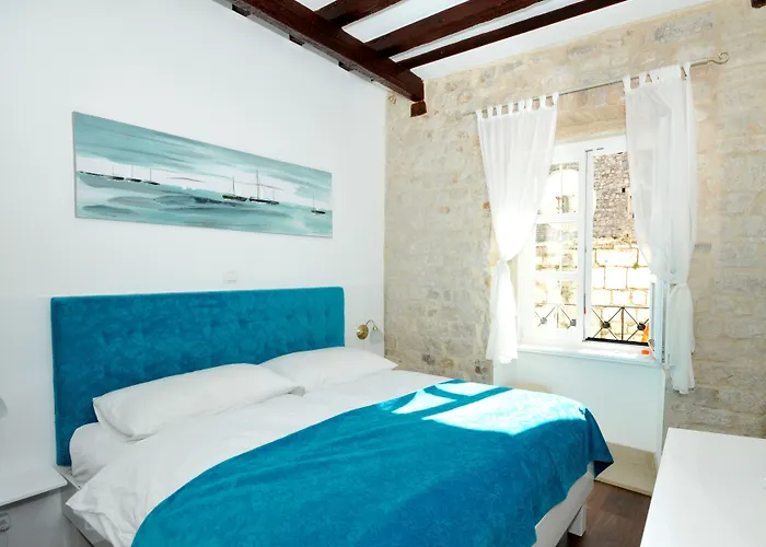 Palace Square Affittacamere Traù