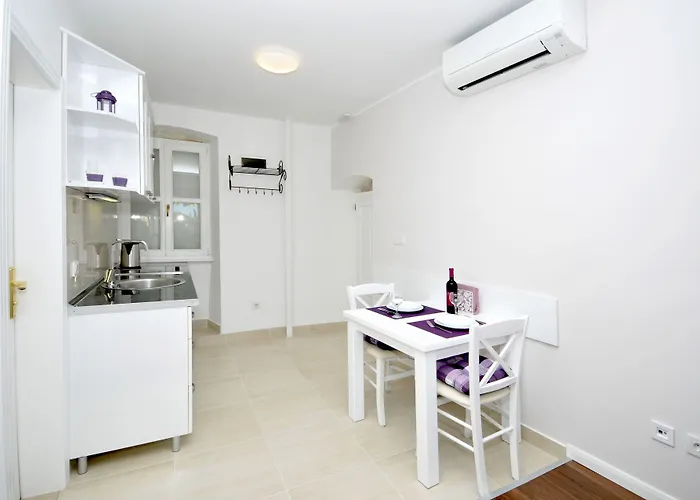 Palace Square Affittacamere 3*