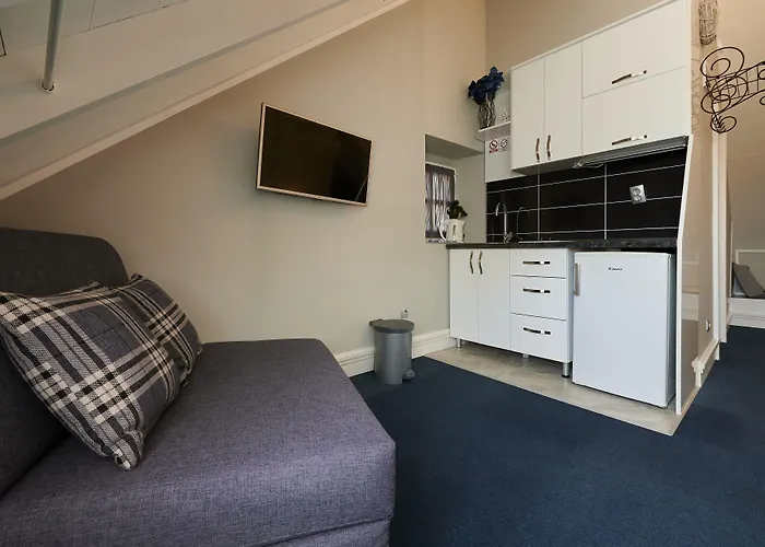 Affittacamere Palace Square 3*